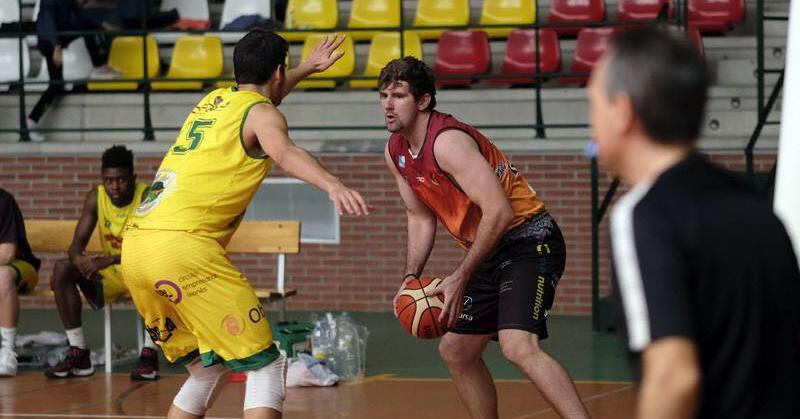 2018+Graduate+Justin+Vallejo+Plays+for+Spain