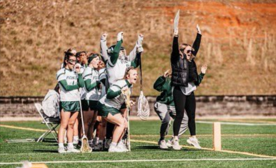 Womens lacrosse team celebrates PHOTO//Logan Creekmur