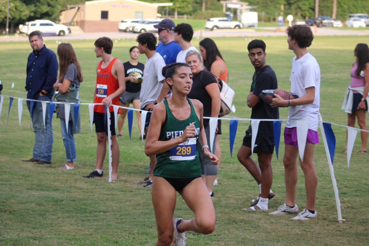 Graduate student Jaycie Ponce finished fourth overall with a time of 23:15.0 at the Roanoke Invitational. 