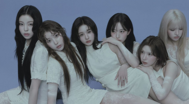 Concept photos for NMIXX's first full album, "Blue Valentine."