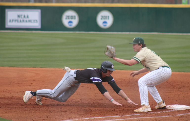 Piedmont Lions sophomore first baseman Jake Ryan awaiting a pickoff attempt. Ryan’s freshman year fielding percentage was .992.